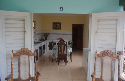 Cienfuegos House | Hostal Colonial de Isabel y Pepe