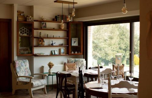 Sant Llorenc de la Muga Hotel | Hostal de l'Aigua