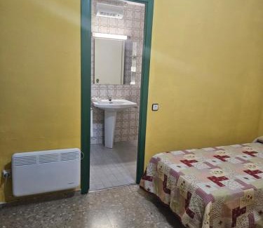 L'Espluga de Francoli House | Hostal del Senglar
