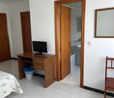 San Sadurnino House | Hostal Delfino