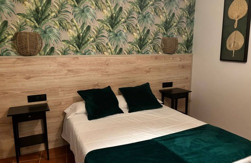 Las Pedroneras Hotel | Hostal el Bomba