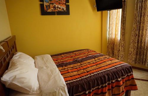 Jose Luis Bustamante y Rivero House | Hostal El Imperio