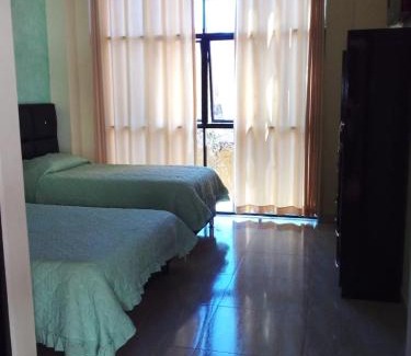 Tarija House | Hostal El Paraiso