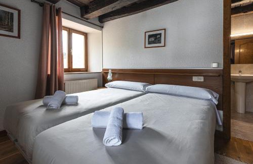 Eugi House | Hostal Etxeberri