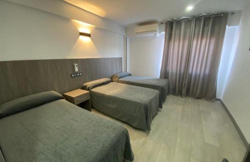 San Fernando de Henares House | Hostal Goyma III