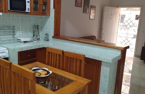 Cienfuegos Bed & Breakfast | Hostal hany cienfuegos