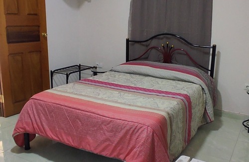 Cienfuegos Bed & Breakfast | Hostal hany cienfuegos