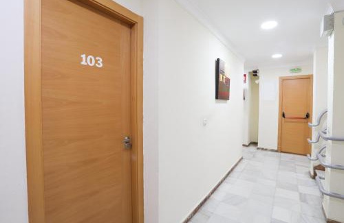 La Linea de la Concepcion Hotel | Hostal la Campana