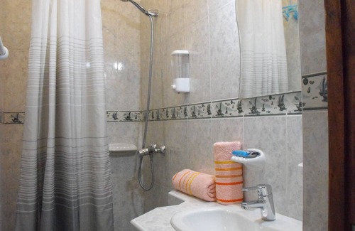 Cienfuegos House | Hostal La Escala