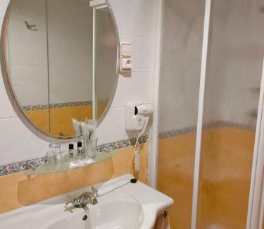 Tornos House | Hostal Las Grullas