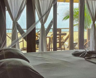 Palomino House | Hostal MOCAMBO BEACH