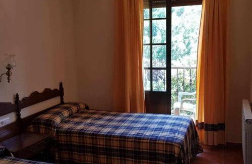 Montemayor del Rio House | Hostal Montemayor