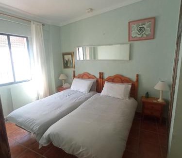Cuevas de San Marcos House | Hostal R-Conecta