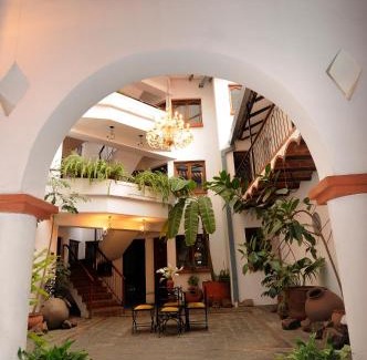 Sucre Hotel | Hostal Recoleta Sur