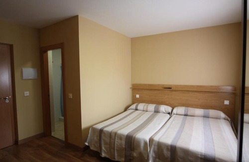 Santa Maria del Paramo House | Hostal Restaurante El Silo