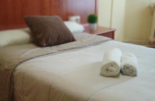 Villafria House | Hostal Restaurante Iruñako