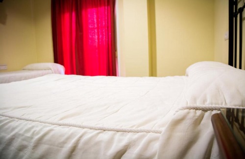 Adra House | Hostal Restaurante La Curva