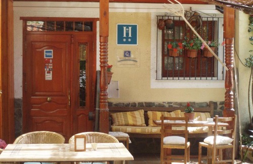 Canete House | Hostal Restaurante La Muralla