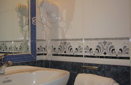 Benavente House | Hostal Restaurante la Trucha