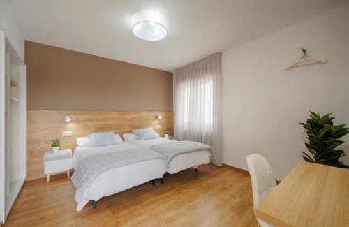 Verin House | Hostal-Restaurante LUGANO