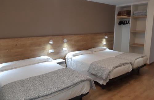 Verin House | Hostal-Restaurante LUGANO