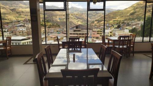 Alausi Hotel | Hostal Resto - Bar "EL PEÑÓN"