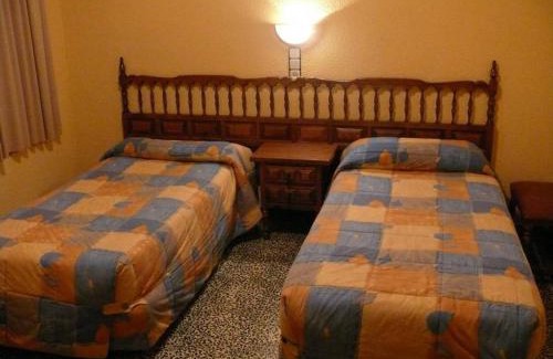 Mequinenza House | Hostal Rodes