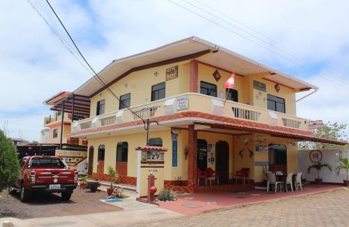 Puerto Baquerizo Moreno House | Hostal Romy