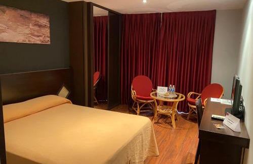 Almorox House | Hostal Royal Almorox