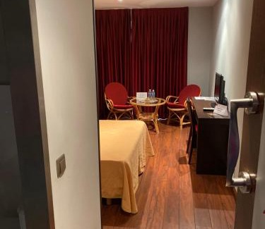 Almorox House | Hostal Royal Almorox