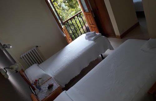San Martin del Castanar House | Hostal Rural El Campito