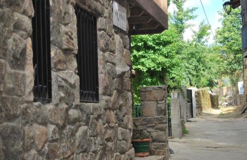 San Martin del Castanar House | Hostal Rural El Campito