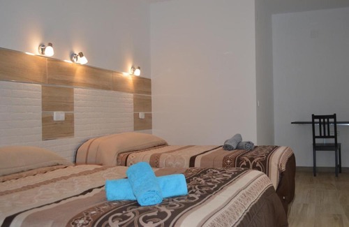 Puente de Vadillos Hotel | Hostal Rural Amador