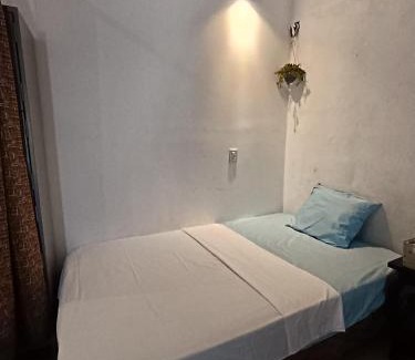 La Union House | Hostal Santa Marta