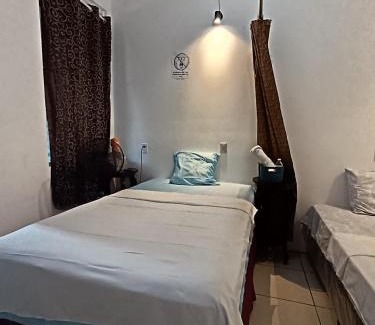 La Union House | Hostal Santa Marta