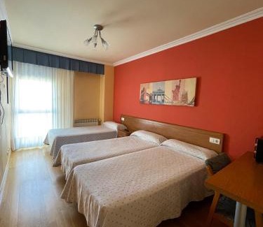 Burgos House | Hostal Santiago 2