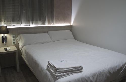 Sant Joan de Vilatorrada House | Hostal Soler