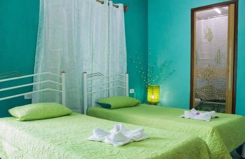 Cienfuegos Bed & Breakfast | Hostal Sol Palmera