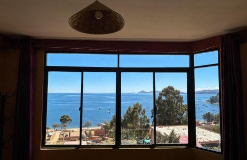 Copacabana House | Hostal Sol y Lago