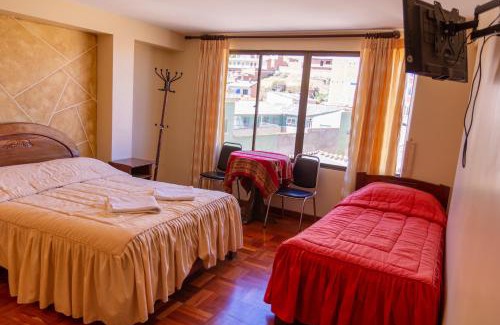 Copacabana House | Hostal Sonia