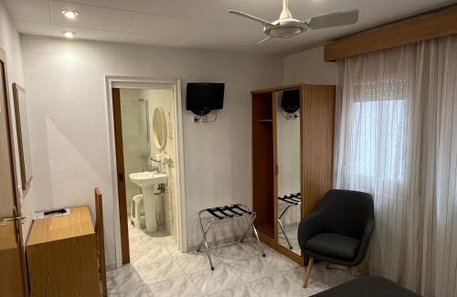 Angles House | Hostal Tarrés