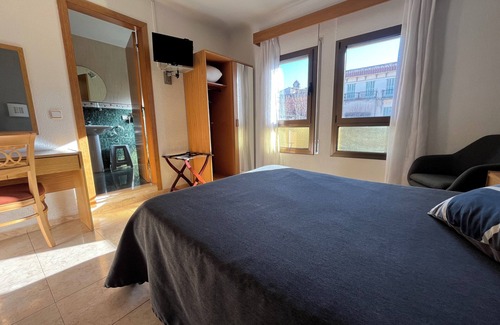 Angles House | Hostal Tarrés