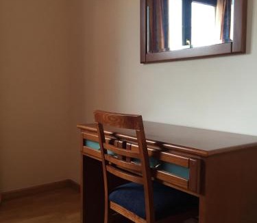 Ventas De Albares House | Hostal Tio Pepe II