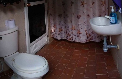 Planeta Rica House | Hostal Villa Juliana