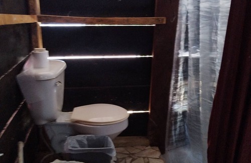 Coatepeque Hotel | Hostal y Restaurante Tiki Island
