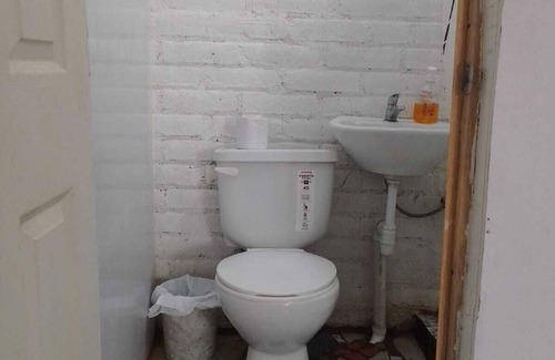 Coatepeque Hotel | Hostal y Restaurante Tiki Island
