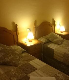La Pobla de Lillet House | Hostatgeria Falgars
