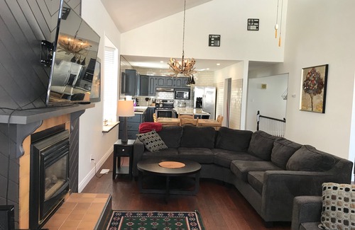 Cumberland Beach House | Hostaville is a Beautiful Waterfront Four Season Home in South Muskoka