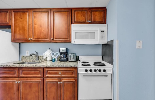 Myrtle Beach Apartment | Hosteeva Boardwalk Beachfront Condo