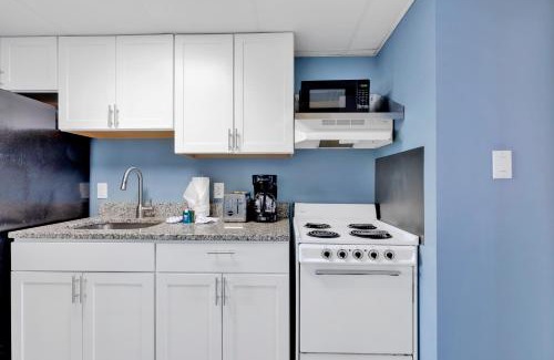 Myrtle Beach Apartment | Hosteeva Boardwalk Ocean-front Condo